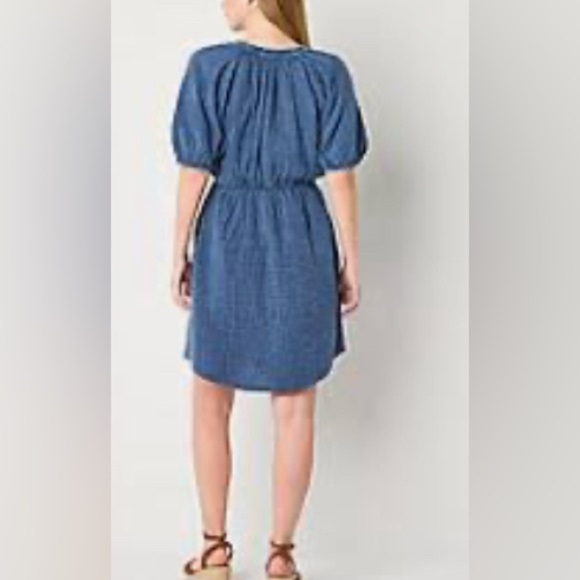 a.n.a Short Sleeve Popover Dress (Bust:42”-44”
Length: 37.5”) - Picture 8 of 8